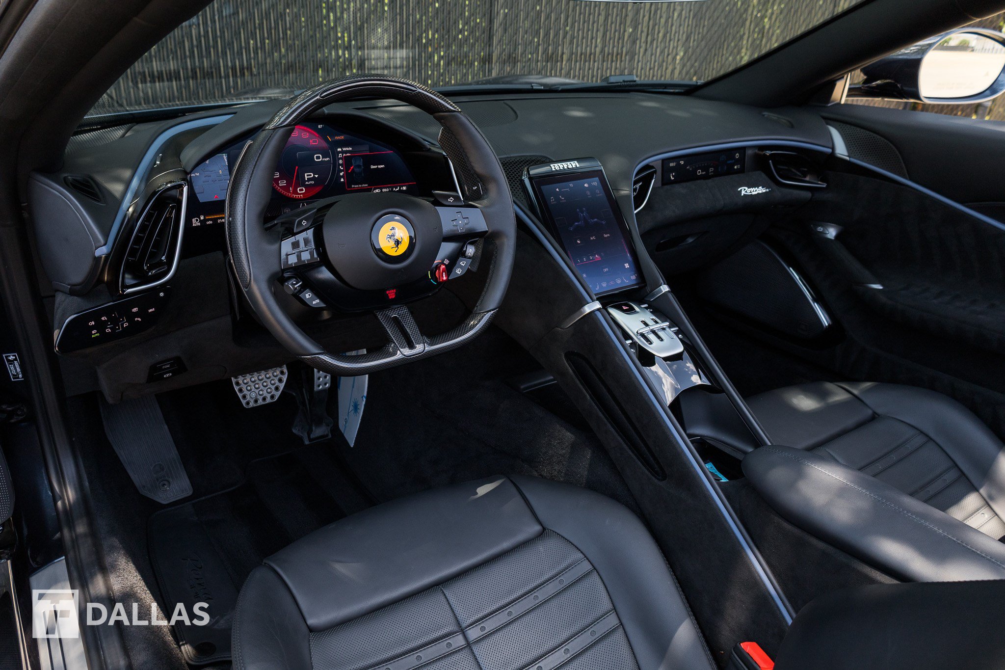Used 2024 Ferrari Roma Spider RWD image 29