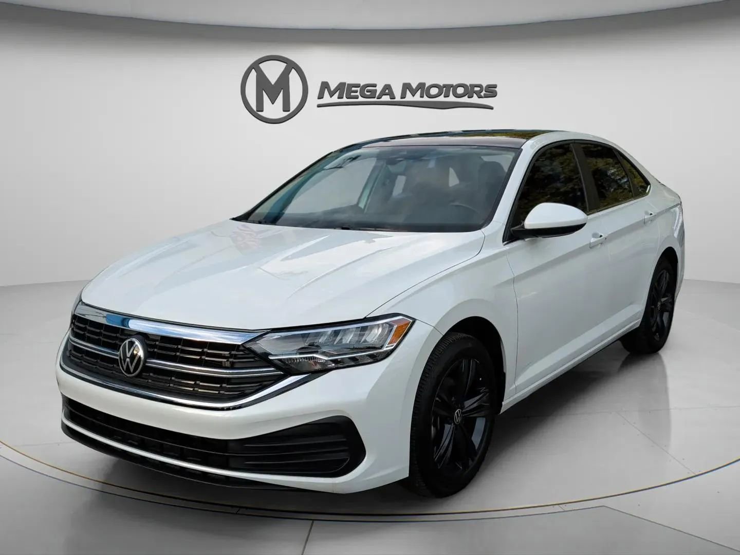 Used 2023 Volkswagen Jetta SE w/ Panoramic Sunroof Package