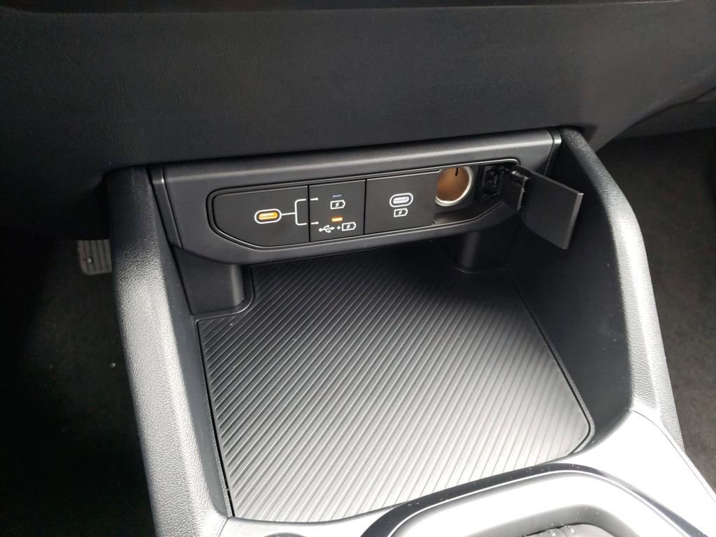 New 2025 Kia K4 LXS image 21