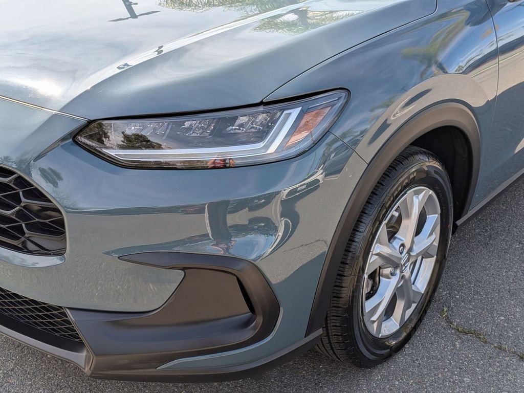 Used 2025 Honda HR-V LX image 10