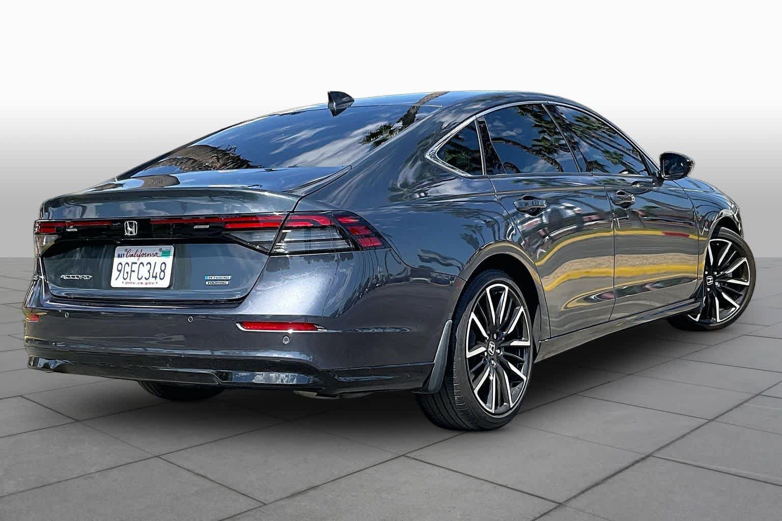 Used 2023 Honda Accord Touring image 12
