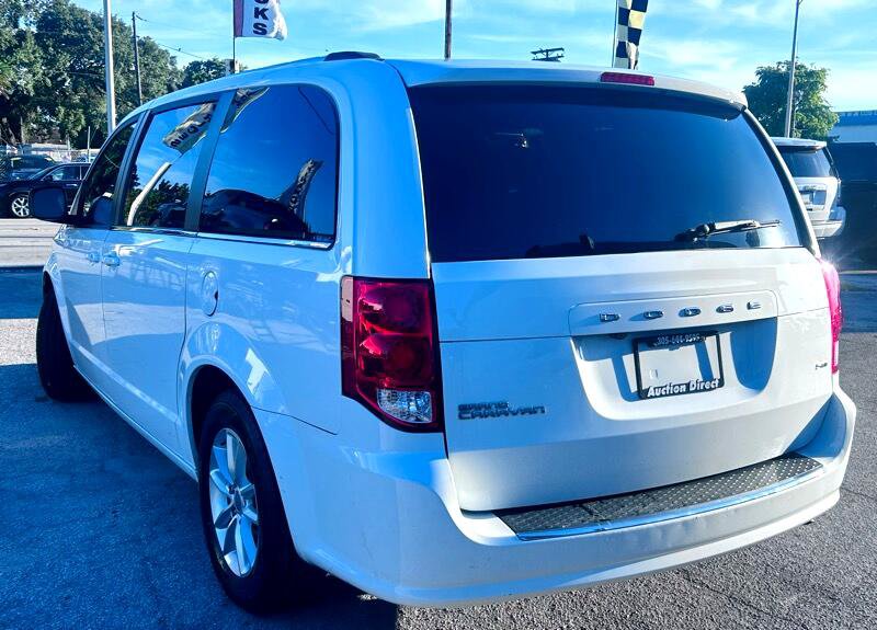 Used 2020 Dodge Grand Caravan SXT image 3