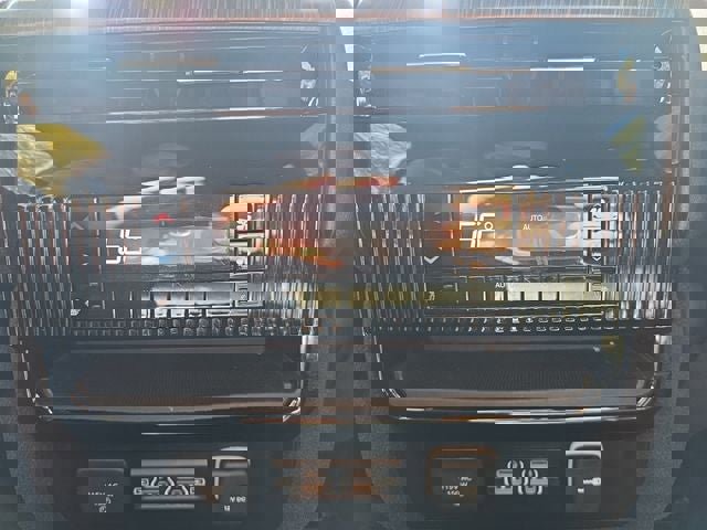 Used 2024 Jeep Wagoneer L Series III w/ Flexible Seating Group image 19