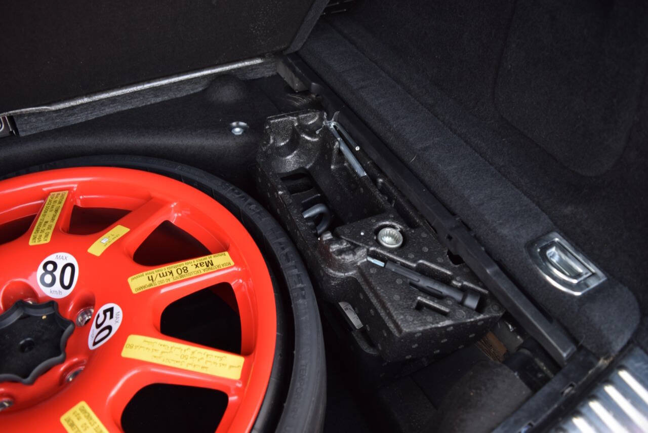 Used 2017 Porsche Cayenne GTS AWD/4WD image 96
