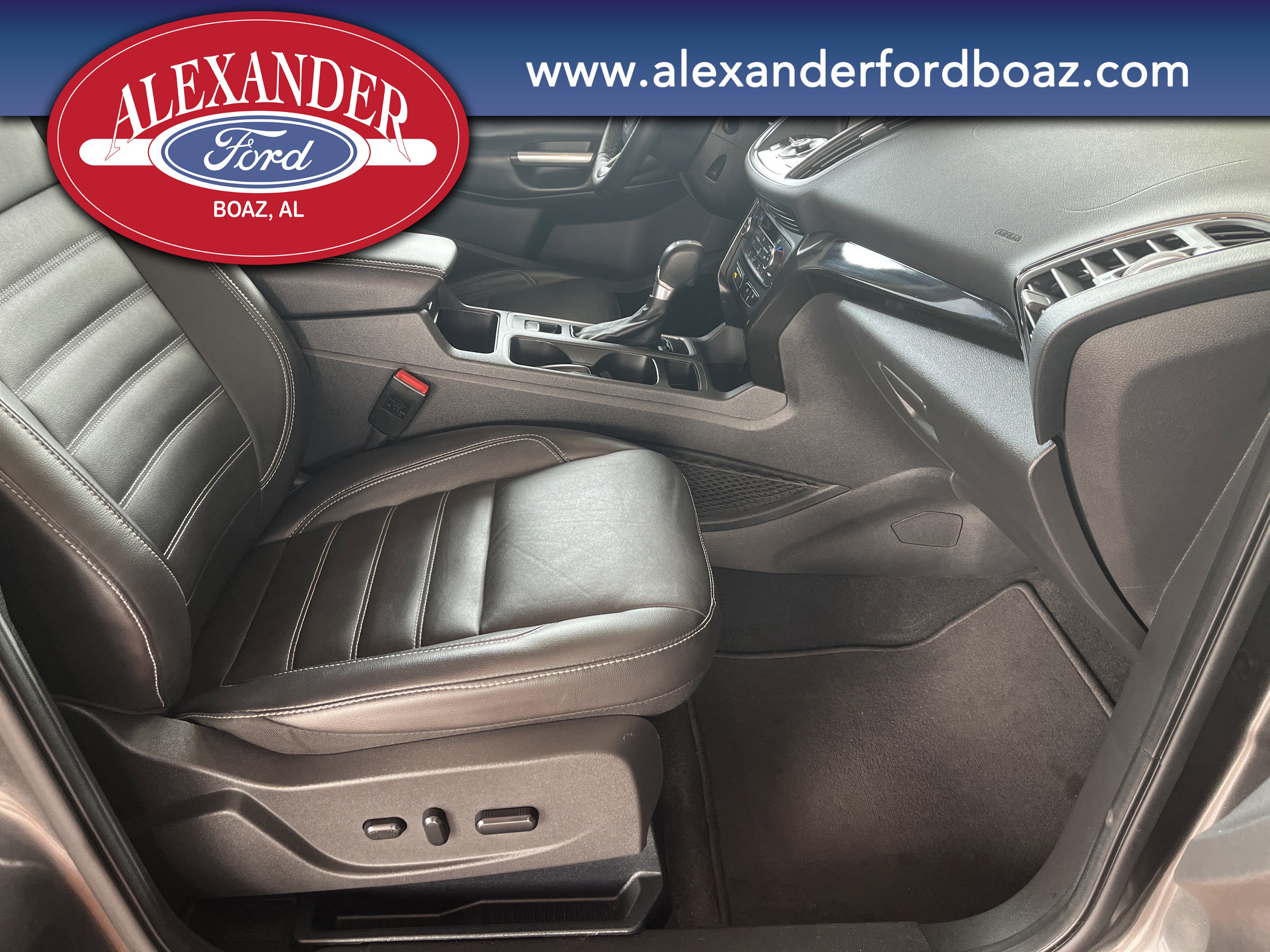 Used 2017 Ford Escape Titanium AWD/4WD image 12