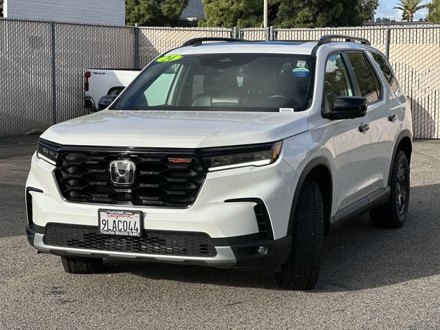 Used 2024 Honda Pilot TrailSport image 8