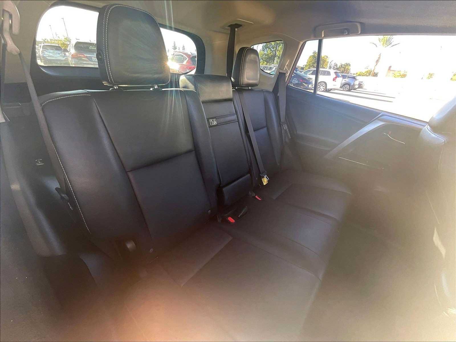Used 2018 Toyota RAV4 Limited w/ Advanced Technology Package AWD/4WD image 28