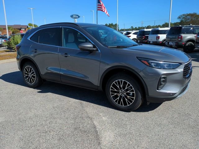 New 2025 Ford Escape SE w/ PHEV Premium Package video 2