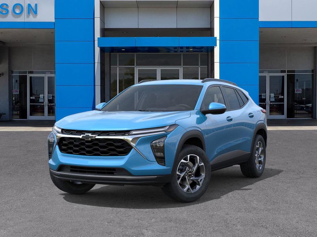 New 2026 Chevrolet Trax LT w/ Driver Confidence Package FWD image 6