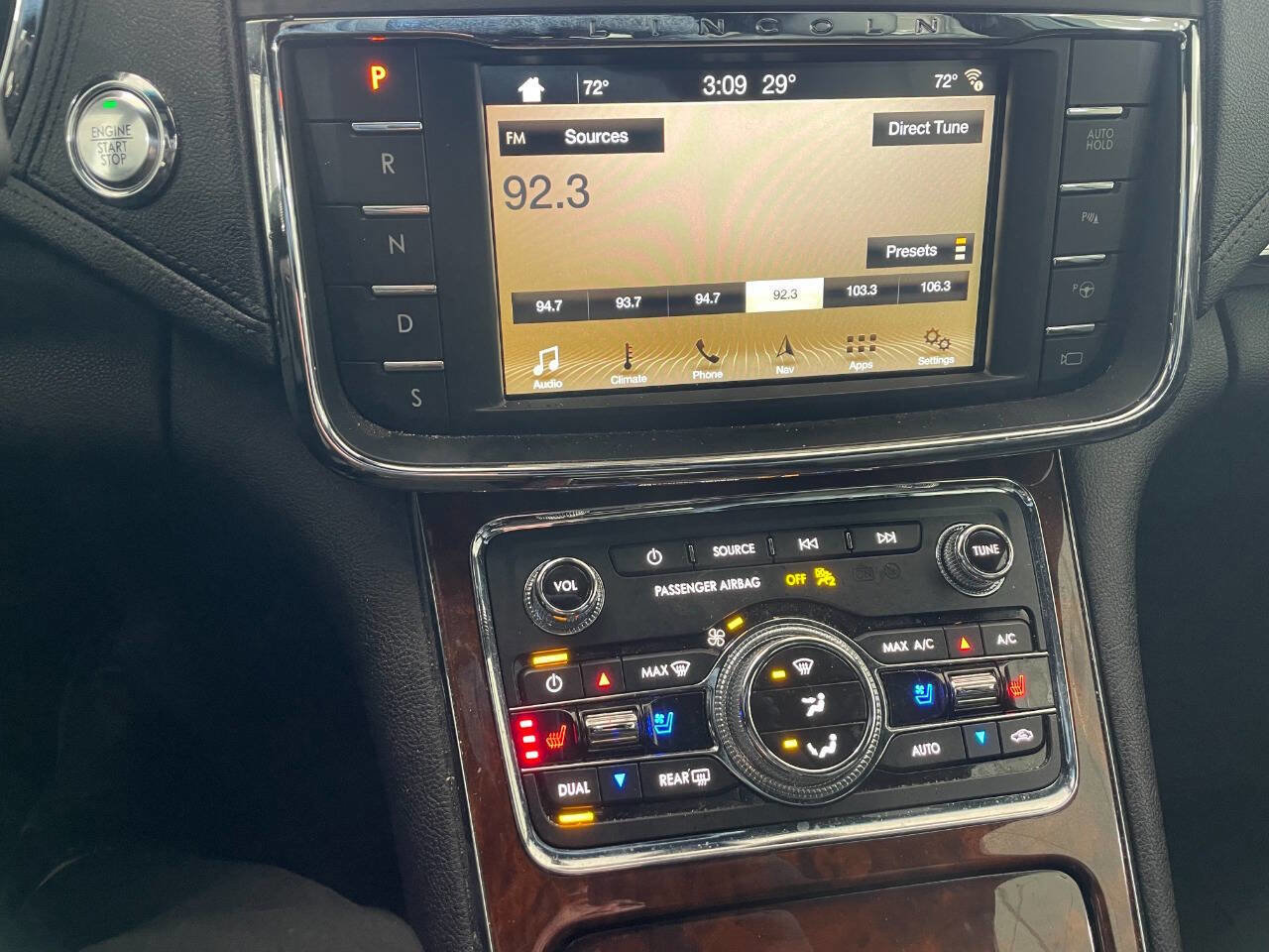 Used 2018 Lincoln Continental Reserve FWD image 30