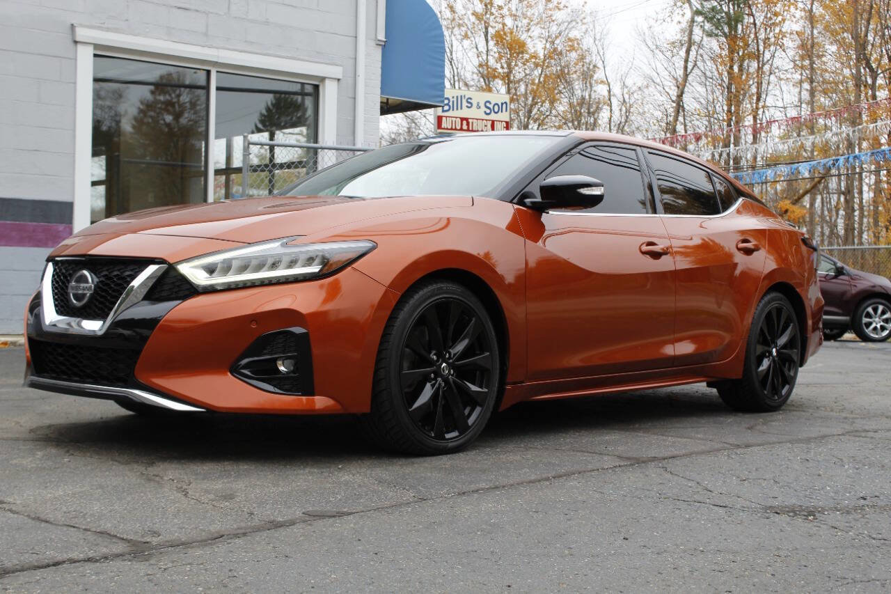 Used 2019 Nissan Maxima SR w/ Premium Package image 6