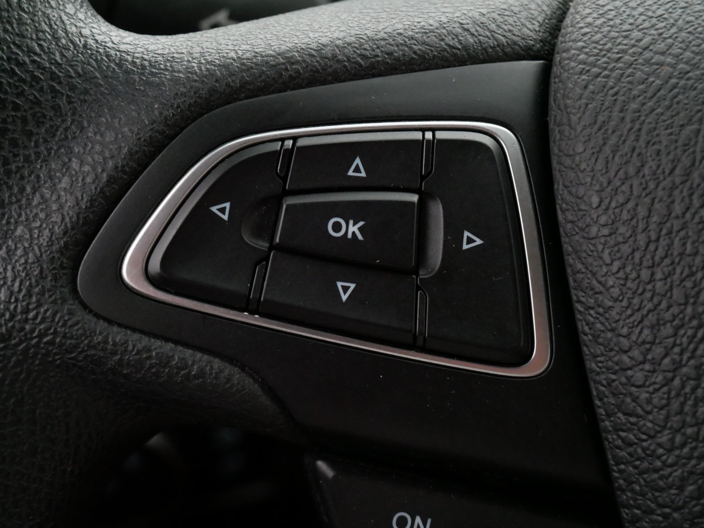 Used 2016 Ford Focus SE FWD image 26