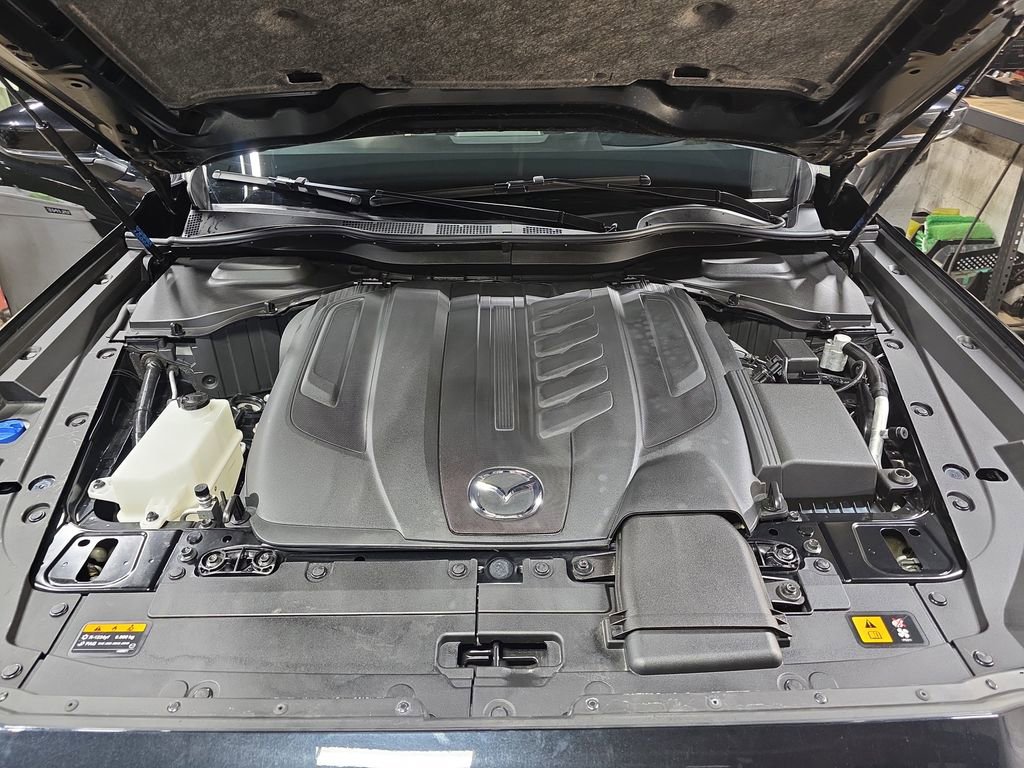 Used 2025 MAZDA CX-90 3.3 Turbo w/ Premium Plus Pkg image 32
