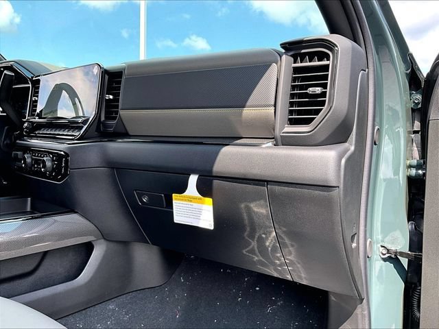 New 2026 Chevrolet Silverado 2500 ZR2 w/ LPO, Dark Essentials Package AWD/4WD image 27