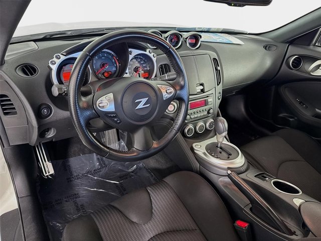 Certified 2020 Nissan 370Z Coupe RWD image 10