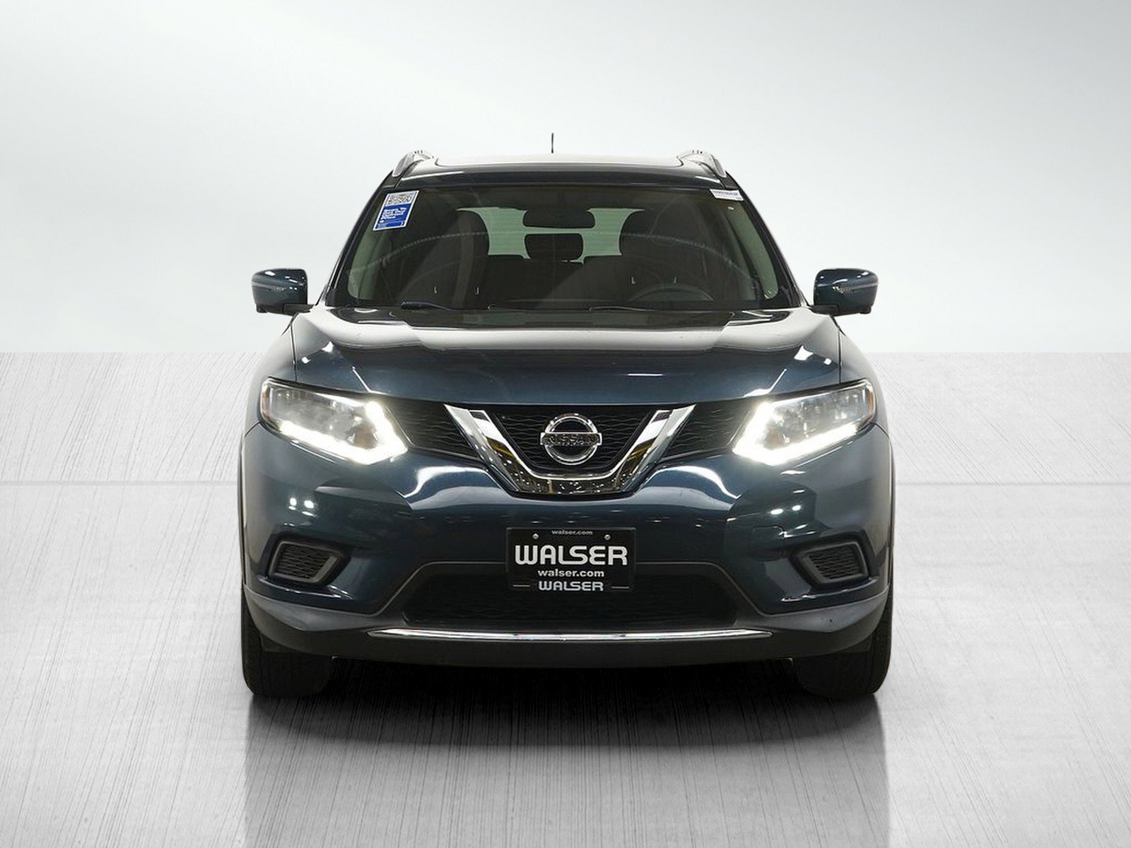 Used 2016 Nissan Rogue SV w/ SV Premium Package AWD/4WD image 8
