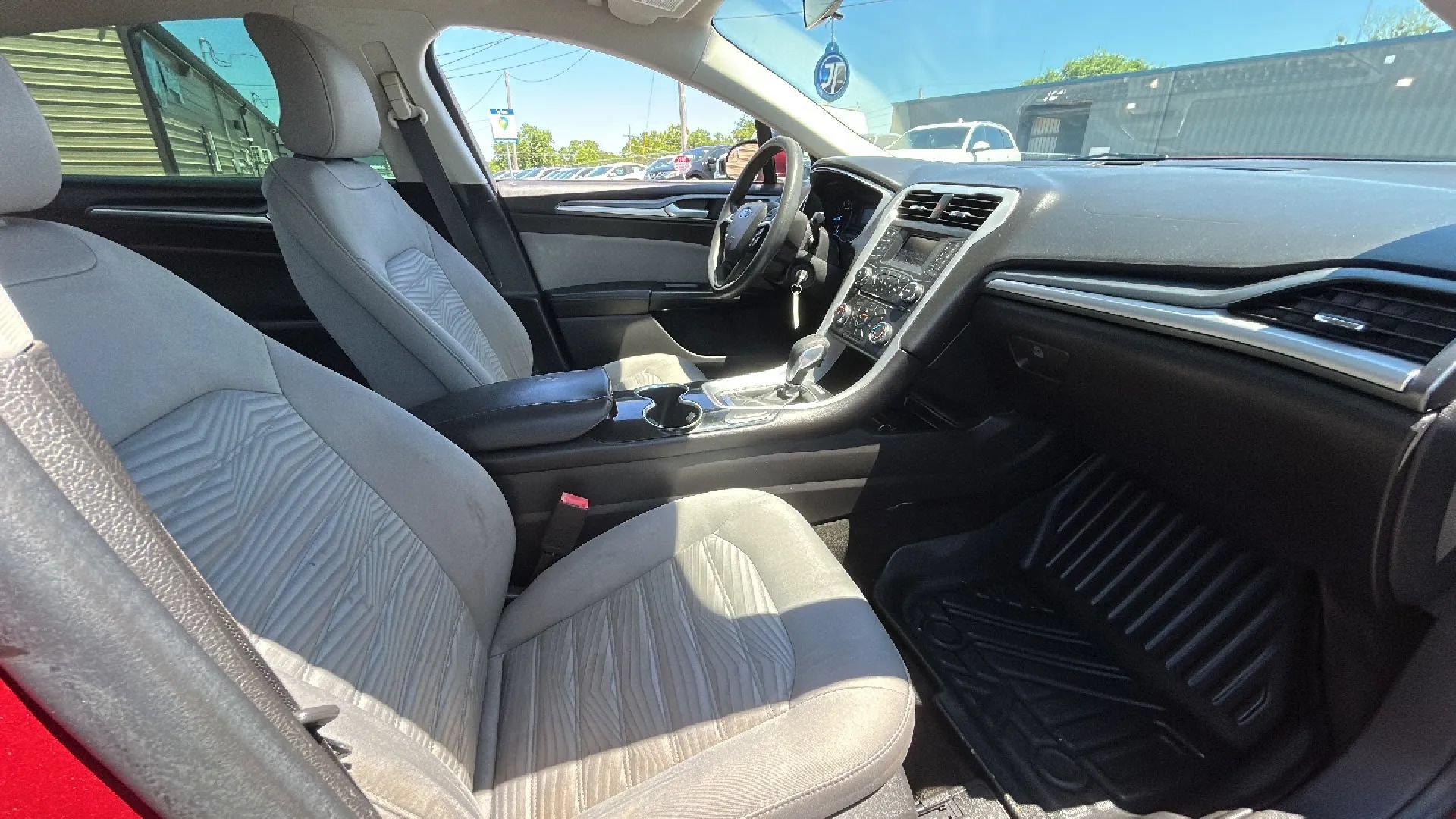 Used 2016 Ford Fusion S FWD image 35