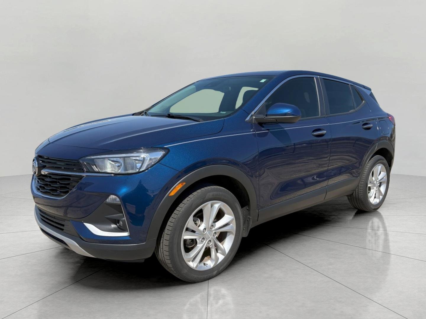 Used 2023 Buick Encore GX Preferred w/ Cold Weather Comfort Package AWD/4WD image 4