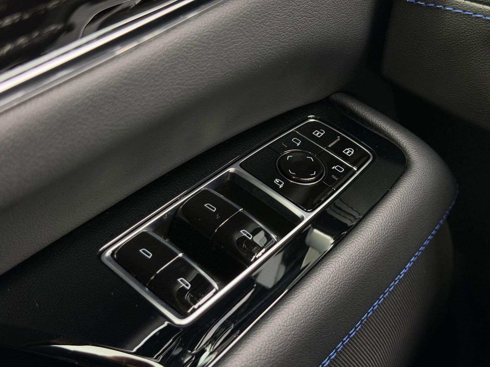 New 2026 Cadillac Escalade IQ Luxury 1 AWD/4WD image 22