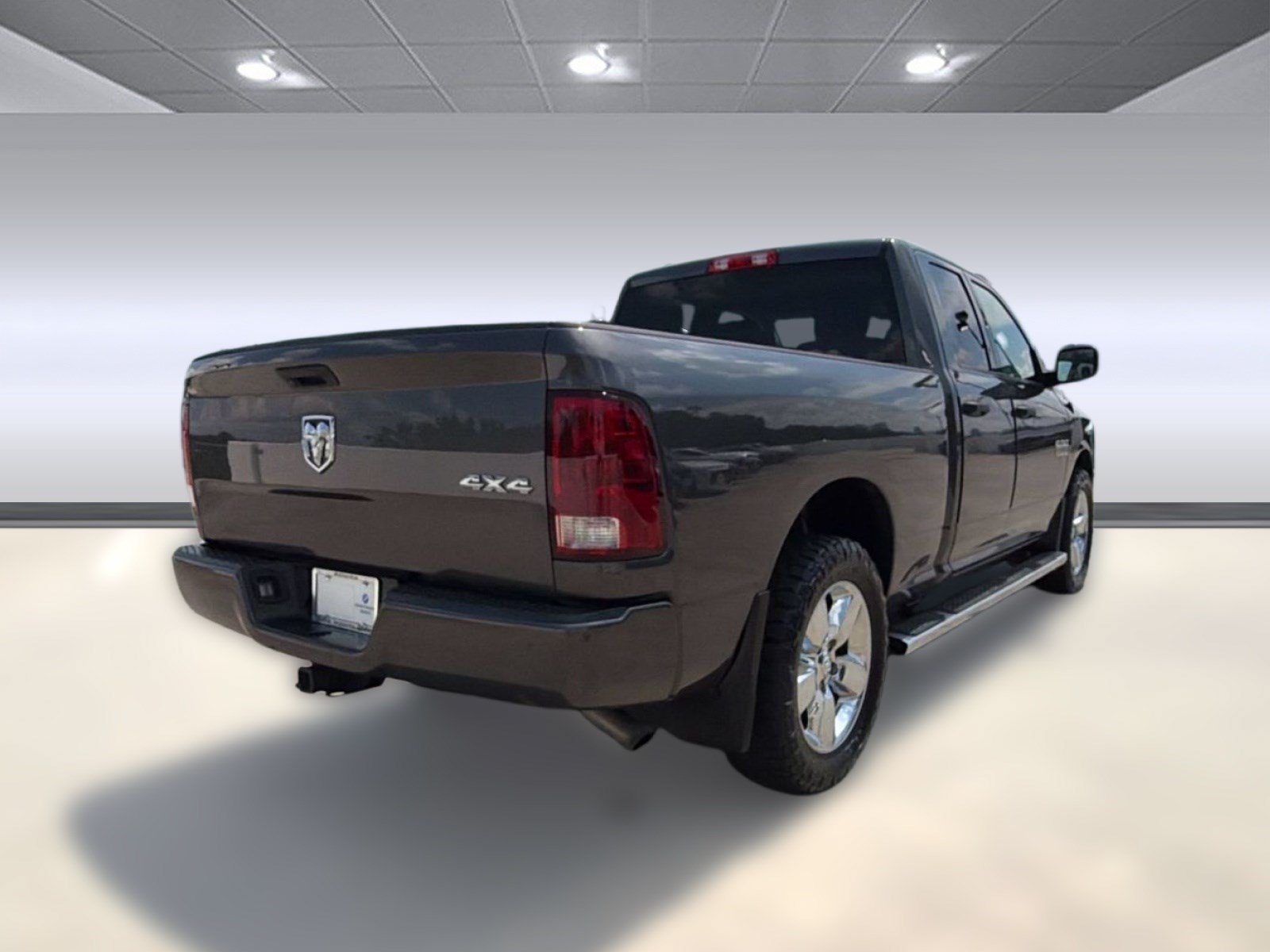 Used 2019 RAM 1500 Express AWD/4WD image 9