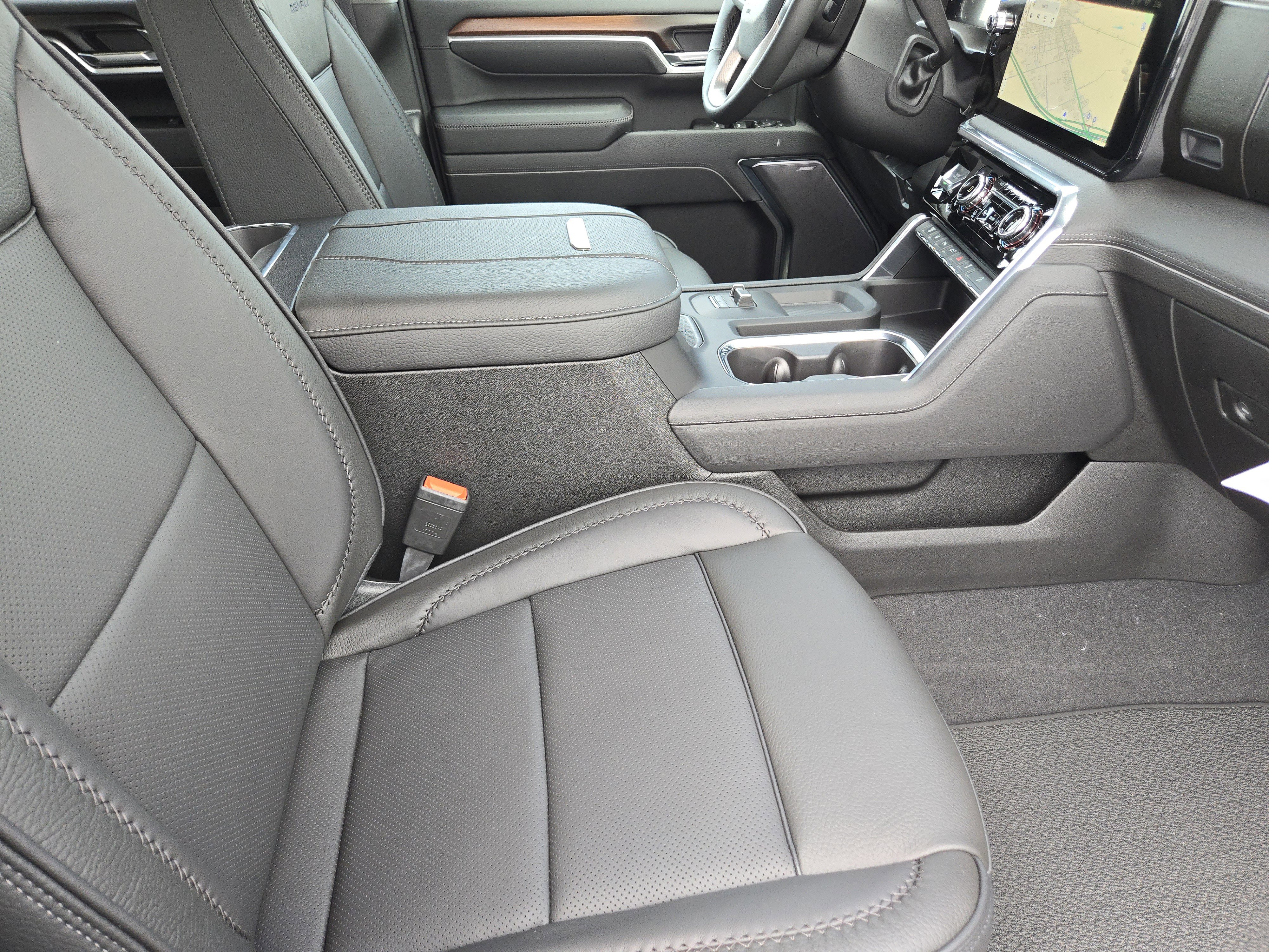 New 2026 GMC Sierra 2500 Denali w/ Denali Reserve Package image 12