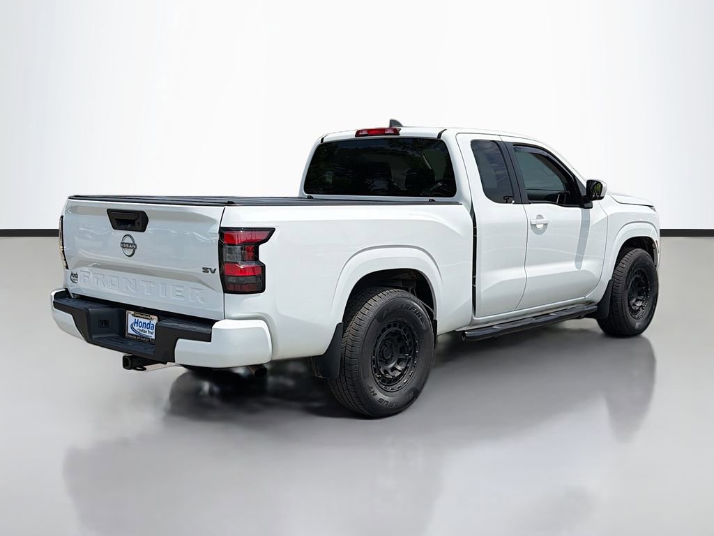 Used 2024 Nissan Frontier SV RWD image 5