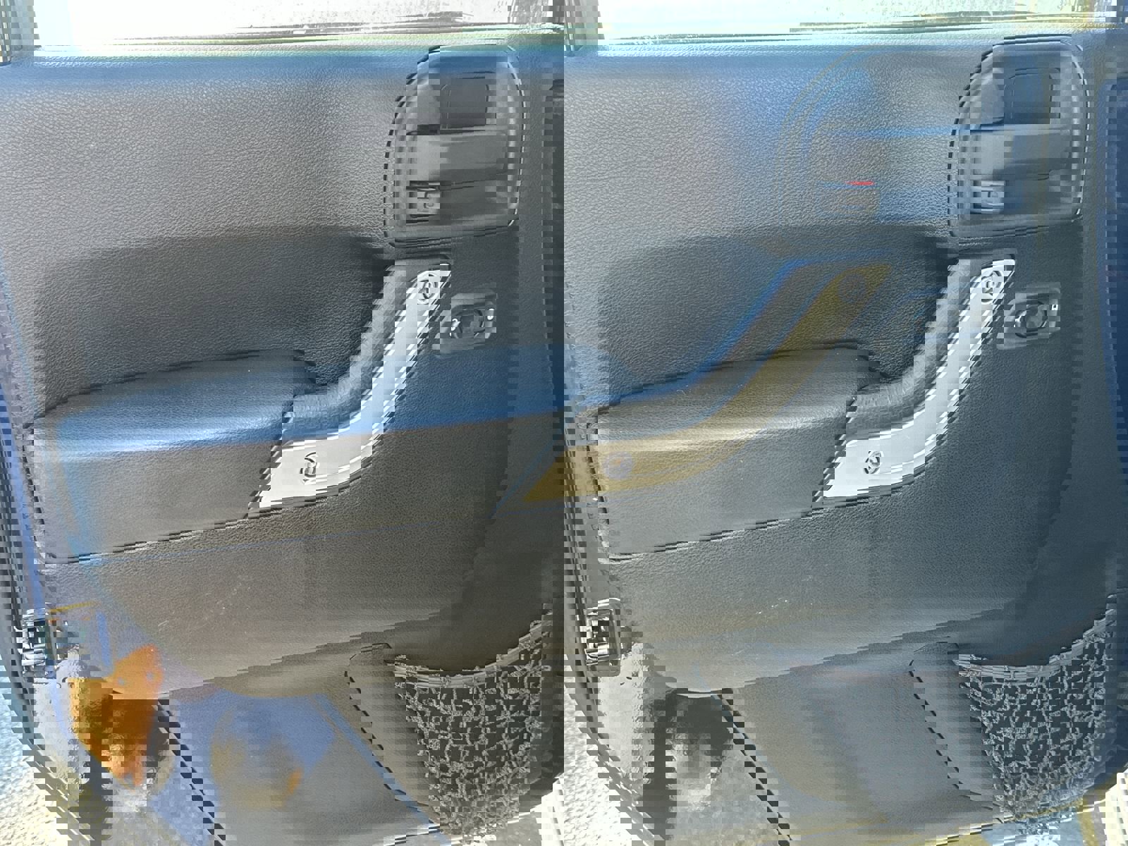 Used 2013 Jeep Wrangler Unlimited Rubicon w/ Connectivity Group image 14