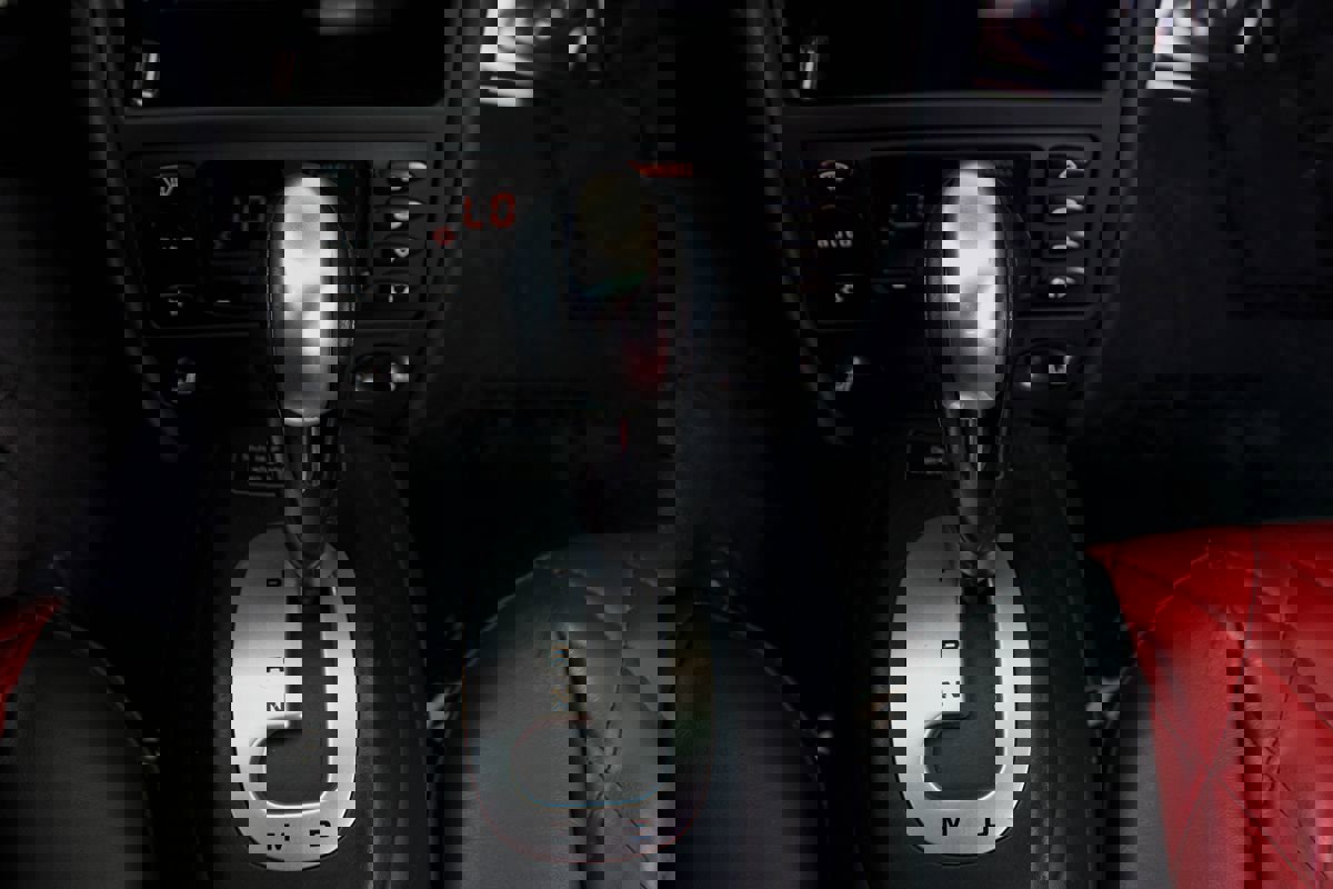 Used 2000 Porsche 911 Cabriolet image 29