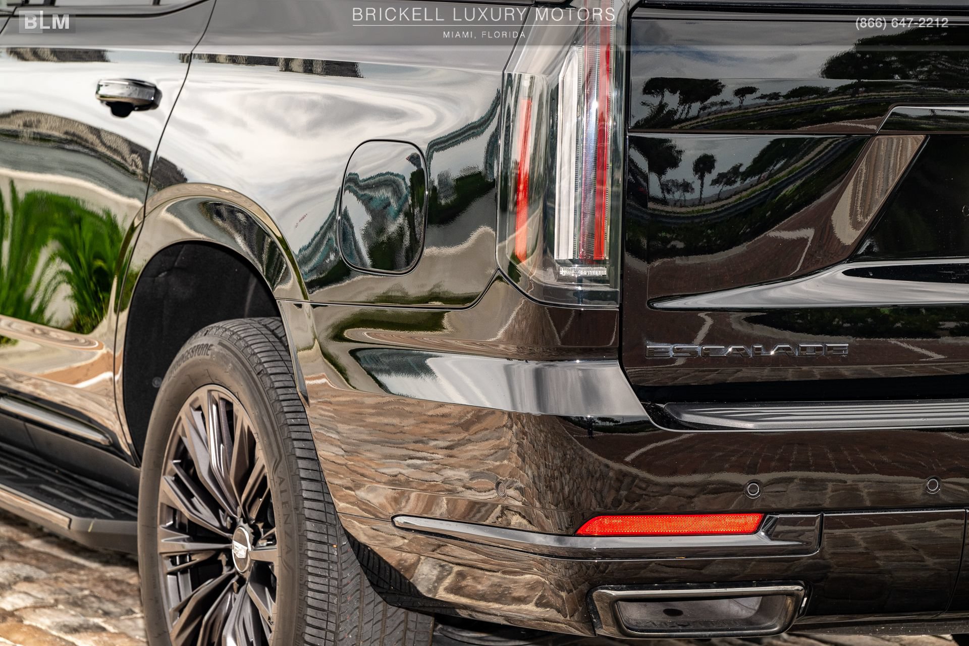 Used 2025 Cadillac Escalade Sport w/ LPO, ONYX Package AWD/4WD image 58