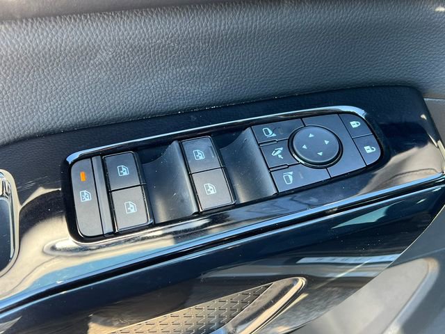 New 2026 Nissan Pathfinder Platinum image 17