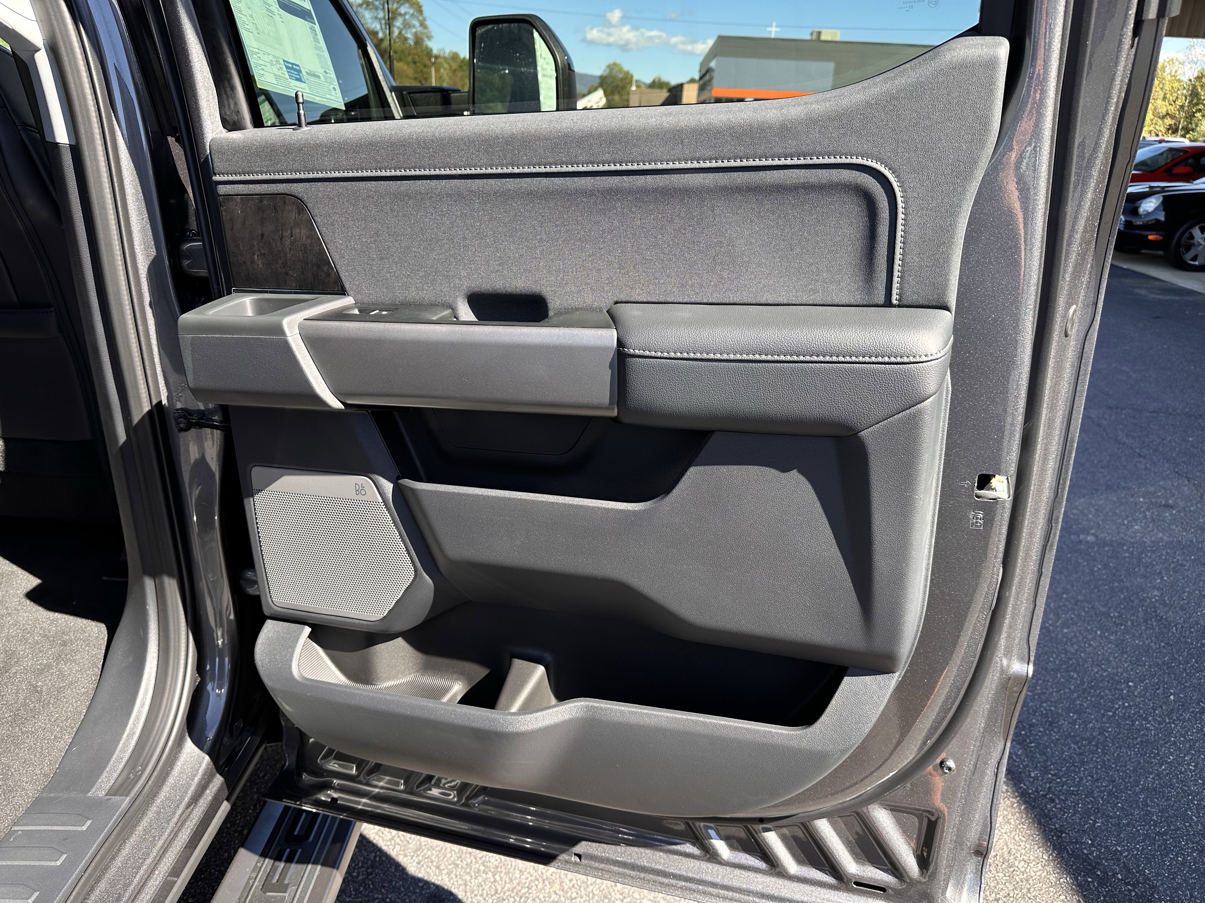 New 2026 Ford F250 Lariat w/ Black Appearance Package image 16