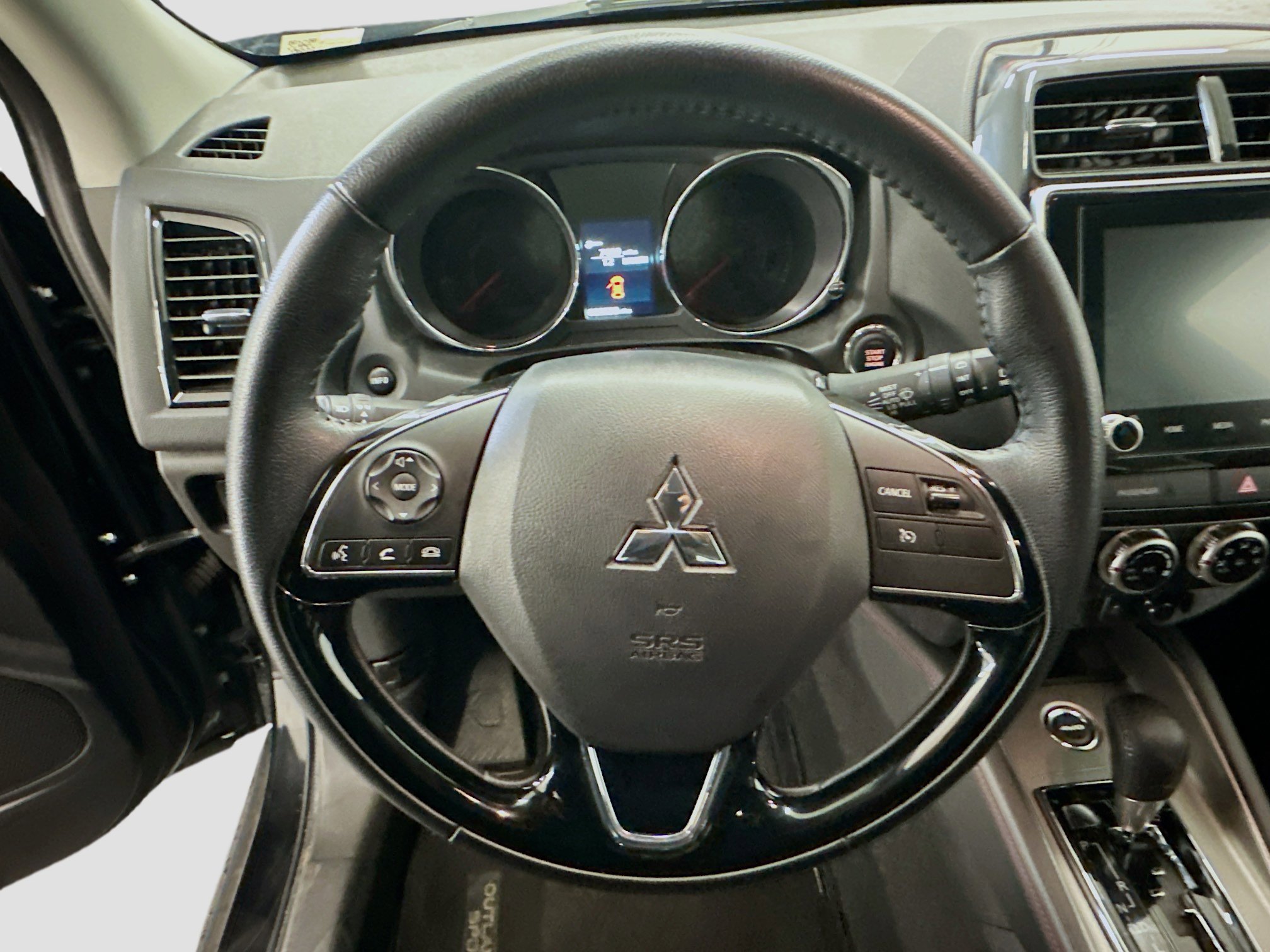 Used 2025 Mitsubishi Outlander Sport SE image 18