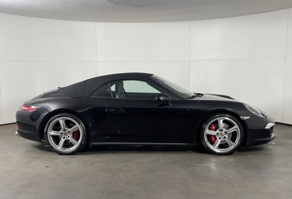 Certified 2013 Porsche 911 Carrera 4S image 8
