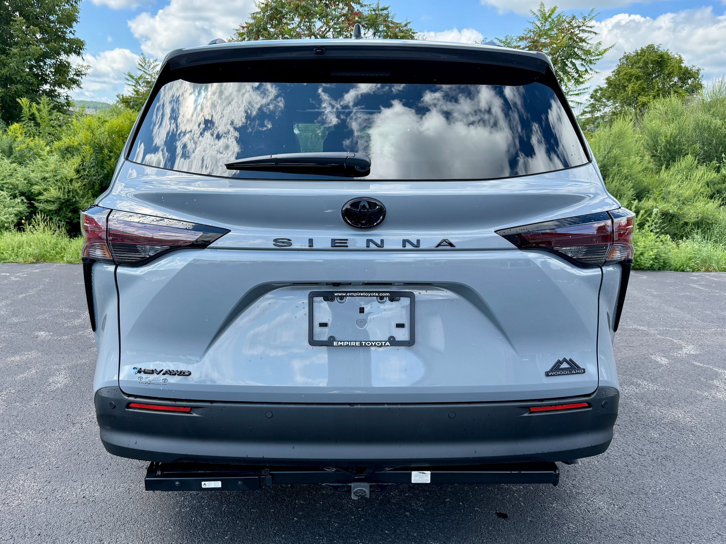 Certified 2026 Toyota Sienna XLE Woodland Edition AWD/4WD image 40