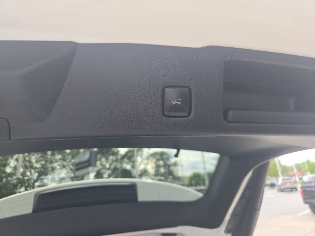 Used 2022 Ford Escape SEL w/ Technology Package AWD/4WD image 19