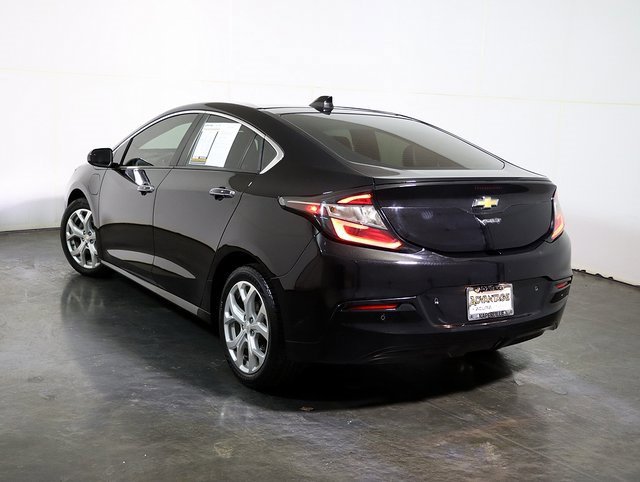 Used 2018 Chevrolet Volt Premier w/ Driver Confidence Package image 2