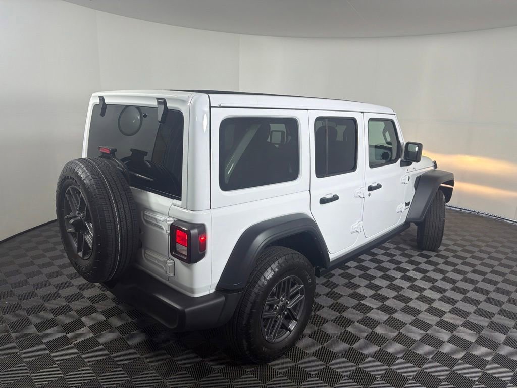 Used 2025 Jeep Wrangler Unlimited Sport AWD/4WD image 19