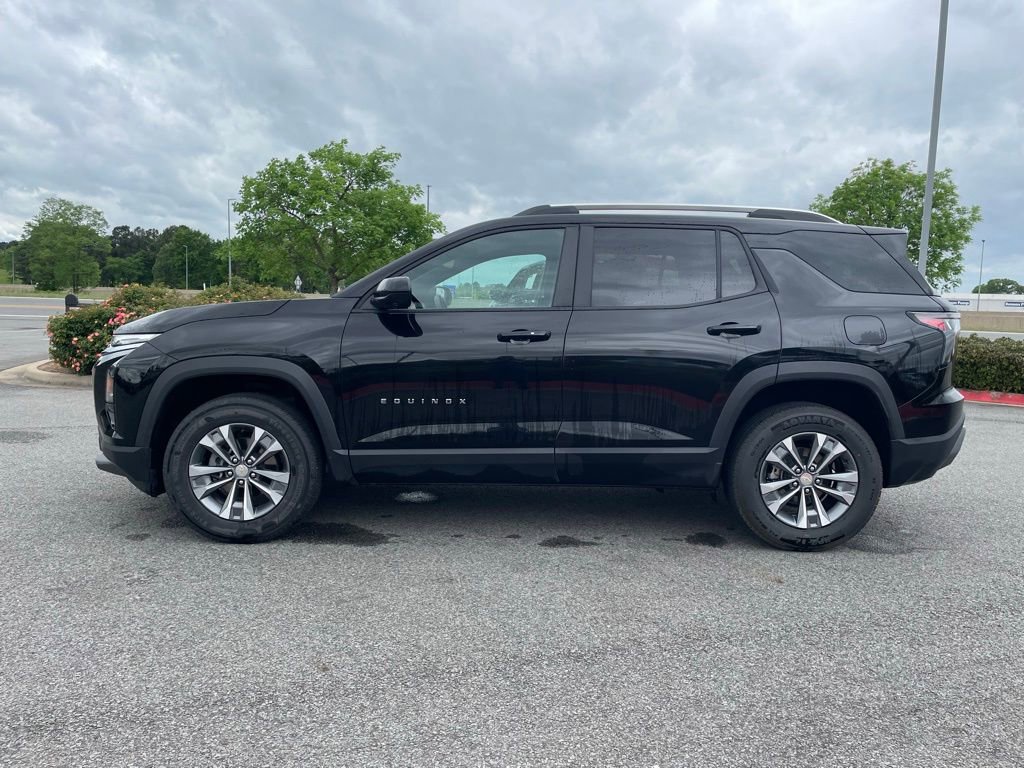 Used 2025 Chevrolet Equinox LT w/ Convenience Package II image 4