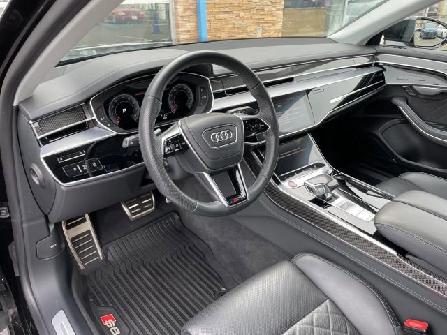 Used 2023 Audi S8 image 2