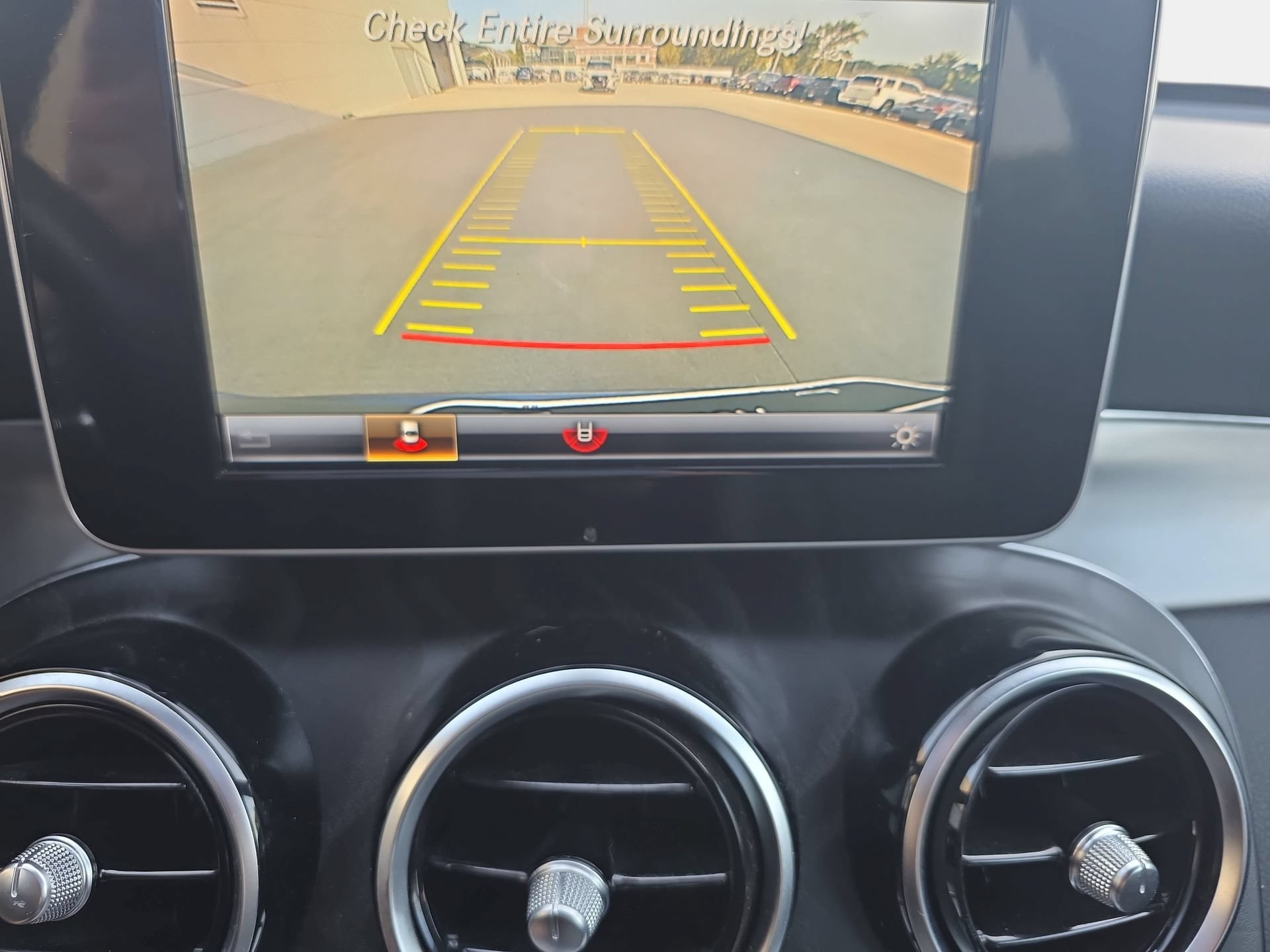 Used 2019 Mercedes-Benz GLC 300 4MATIC image 23