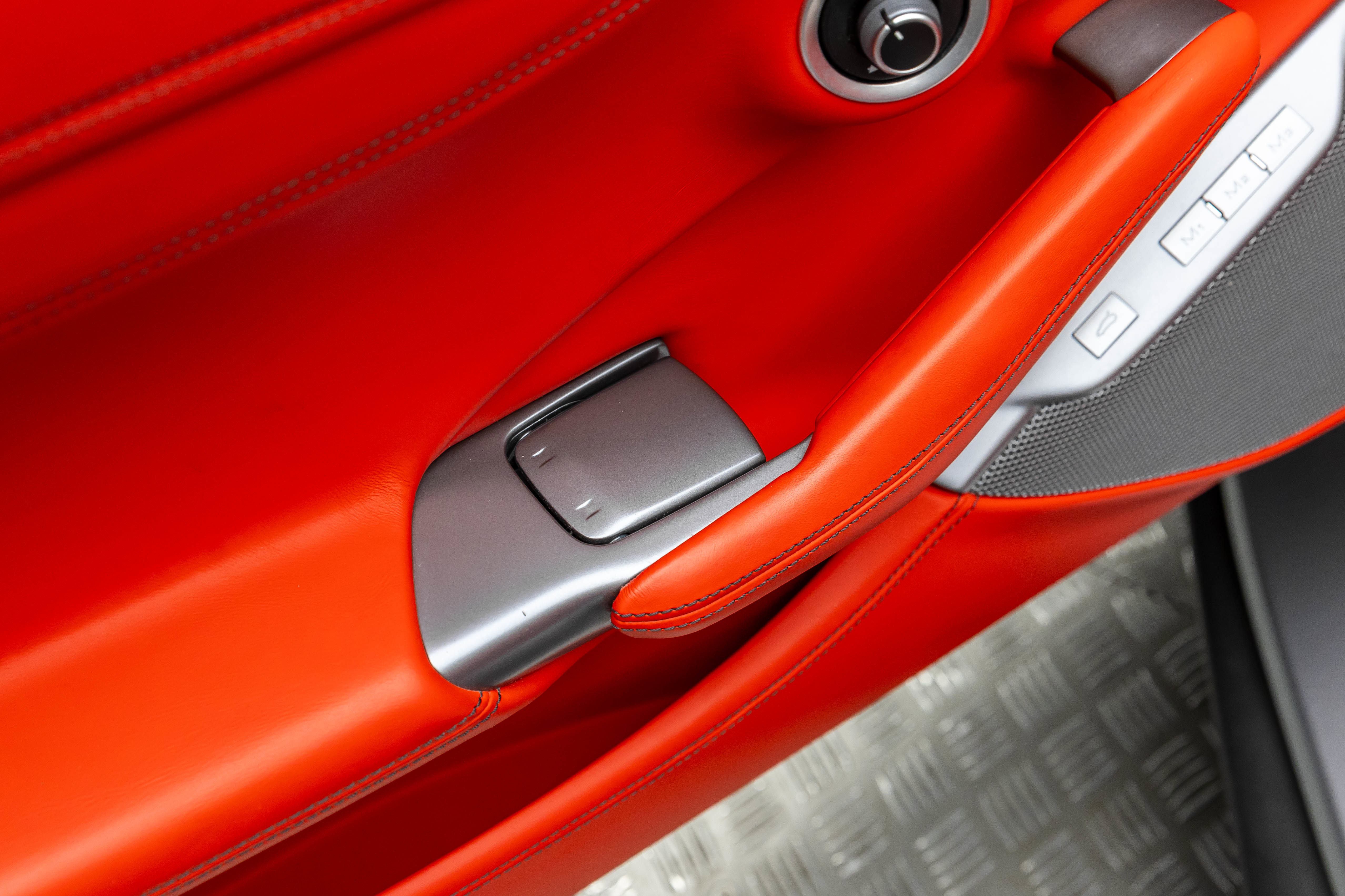 Certified 2019 Ferrari Portofino RWD image 13