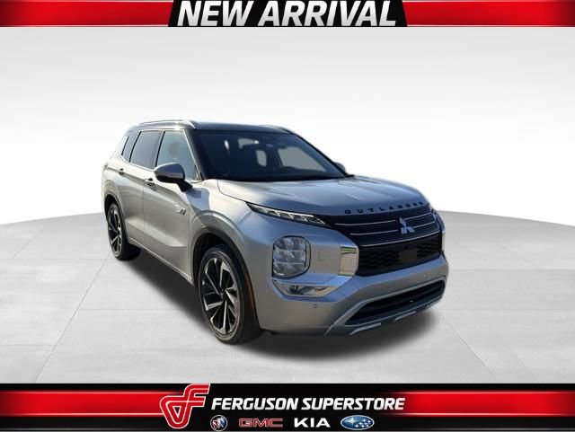 Used 2025 Mitsubishi Outlander SEL AWD/4WD image 1