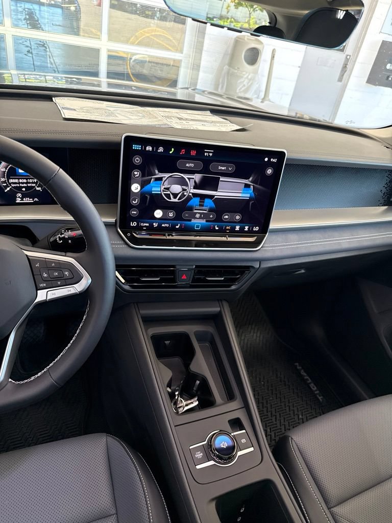 New 2026 Volkswagen Tiguan SE AWD/4WD image 25