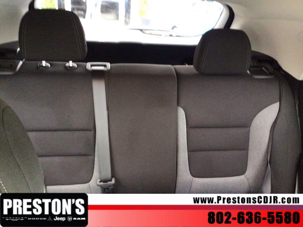 Used 2025 Chevrolet TrailBlazer LT AWD/4WD image 24