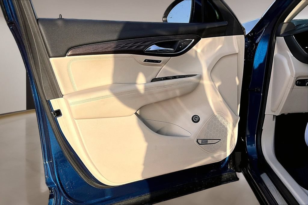 Used 2023 Buick Envision Avenir FWD image 18