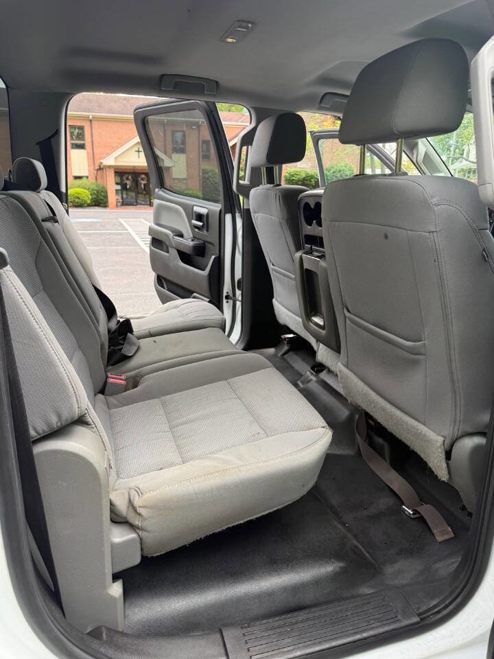 Used 2018 Chevrolet Silverado 2500 W/T w/ WT Convenience Package AWD/4WD image 15