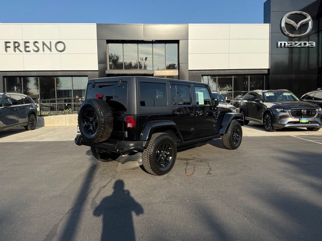 Used 2016 Jeep Wrangler Unlimited Sahara AWD/4WD image 8
