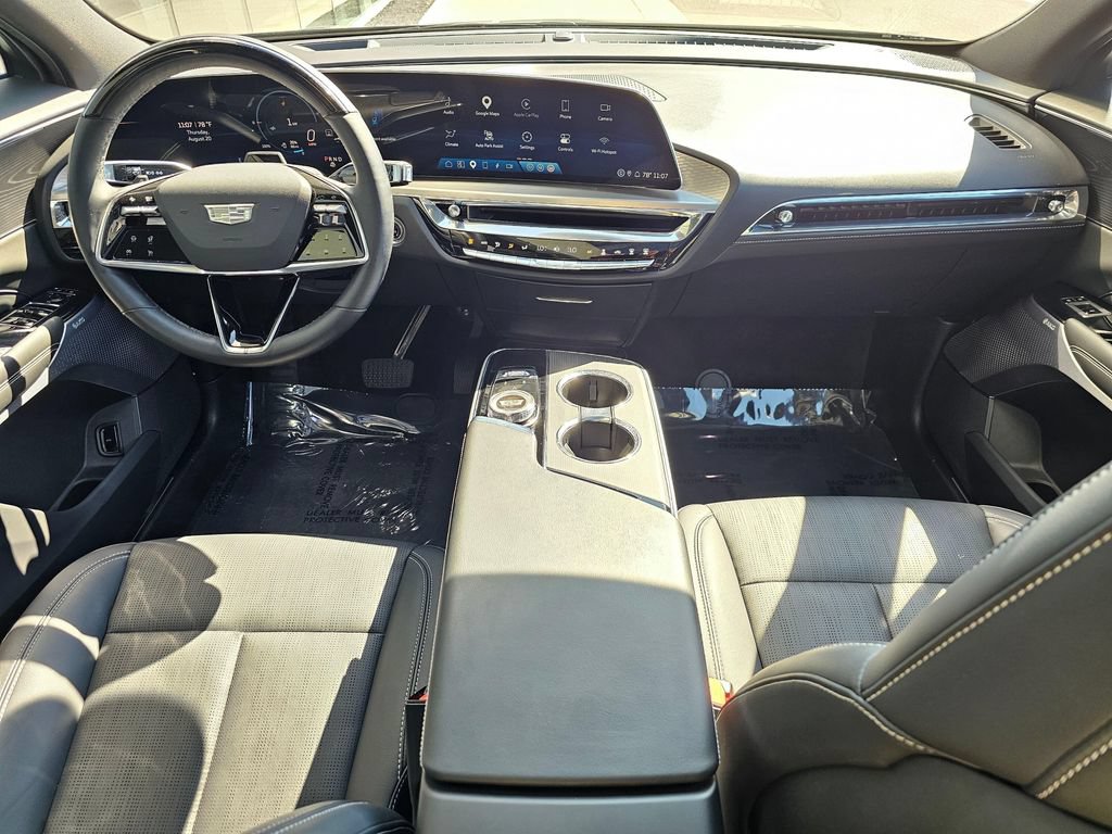 Certified 2024 Cadillac Lyriq Sport w/ LPO, Floor Liner Package AWD/4WD image 17