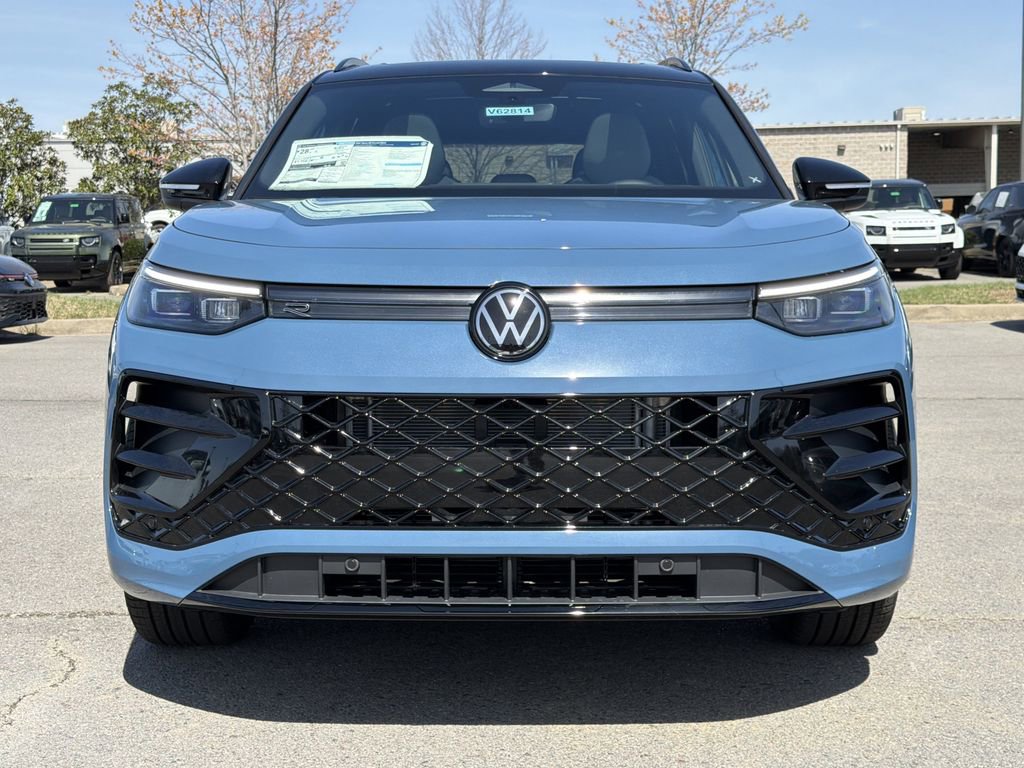 New 2026 Volkswagen Tiguan SE R-Line image 8