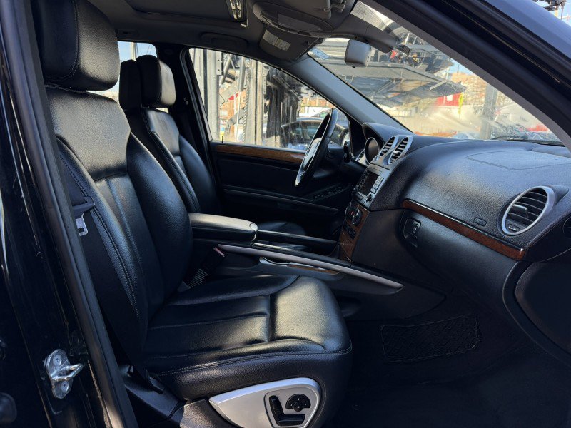 Used 2008 Mercedes-Benz GL 450 4MATIC image 23